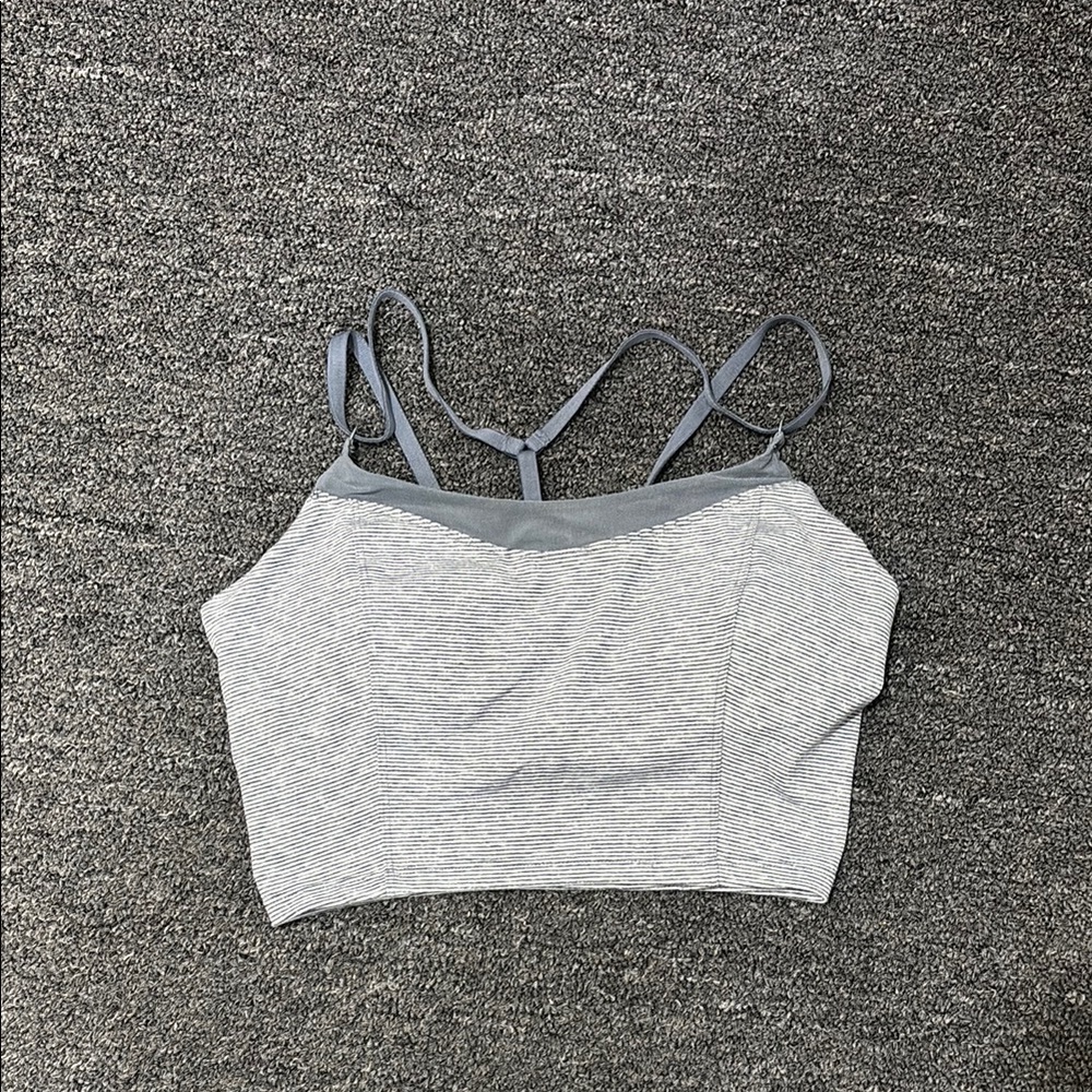 Old navy cropped active sport top Gray Striped